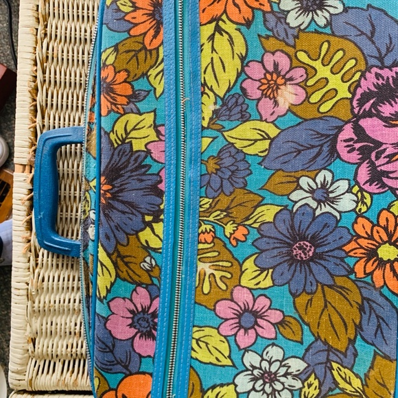 Wes Anderson Vintage 1970s Soft Suitcase - Picture 5 of 10